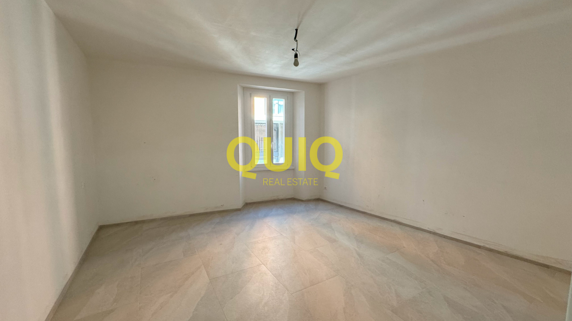 VALMADRERA - VIA ROMA, TRILOCALE COMPLETAMENTE RISTRUTTURATO