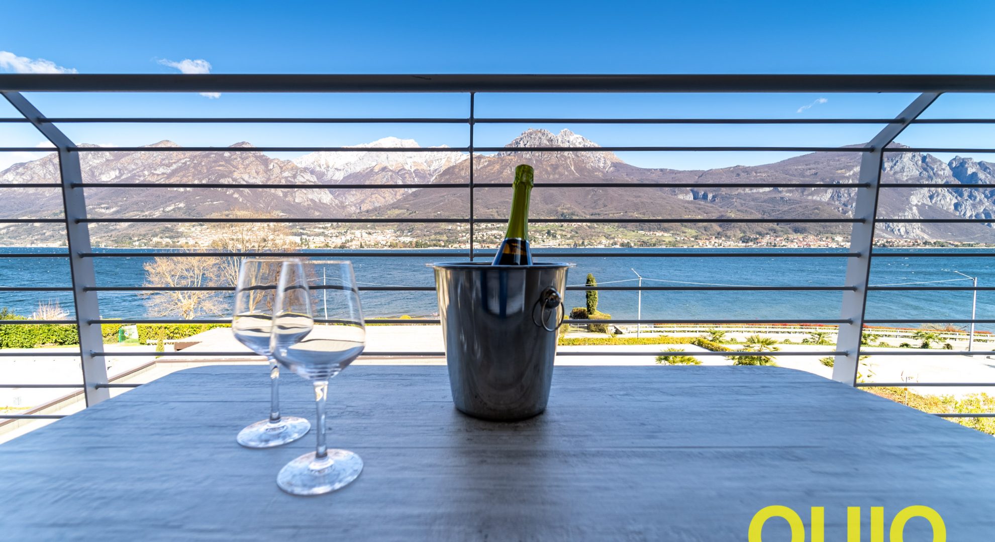 OLIVETO LARIO, CASA VACANZE  VISTA LAGO, COMPLETA DI BOX AUTO - FINO A 6 POSTI LETTO