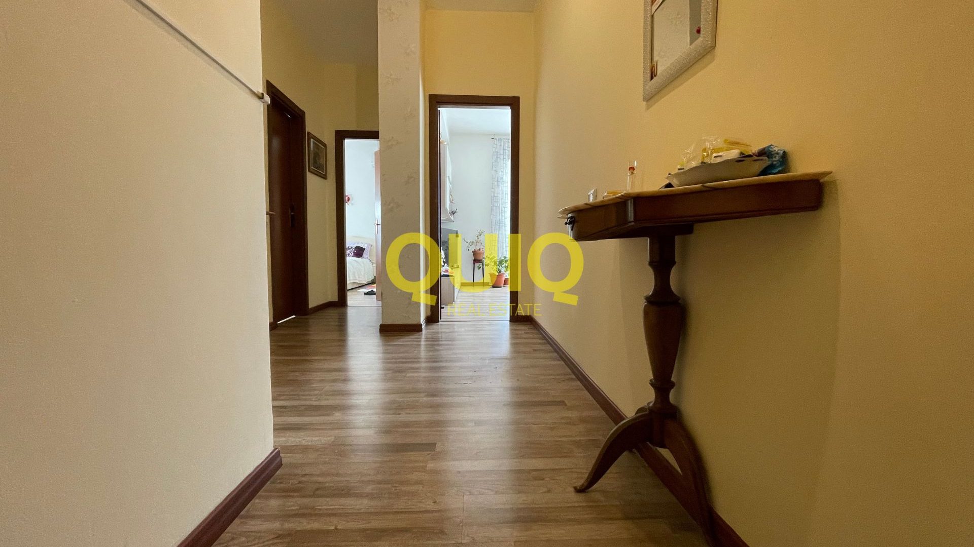 VALMADRERA, BILOCALE CON CUCINA ABITABILE E BALCONE - CENTRO