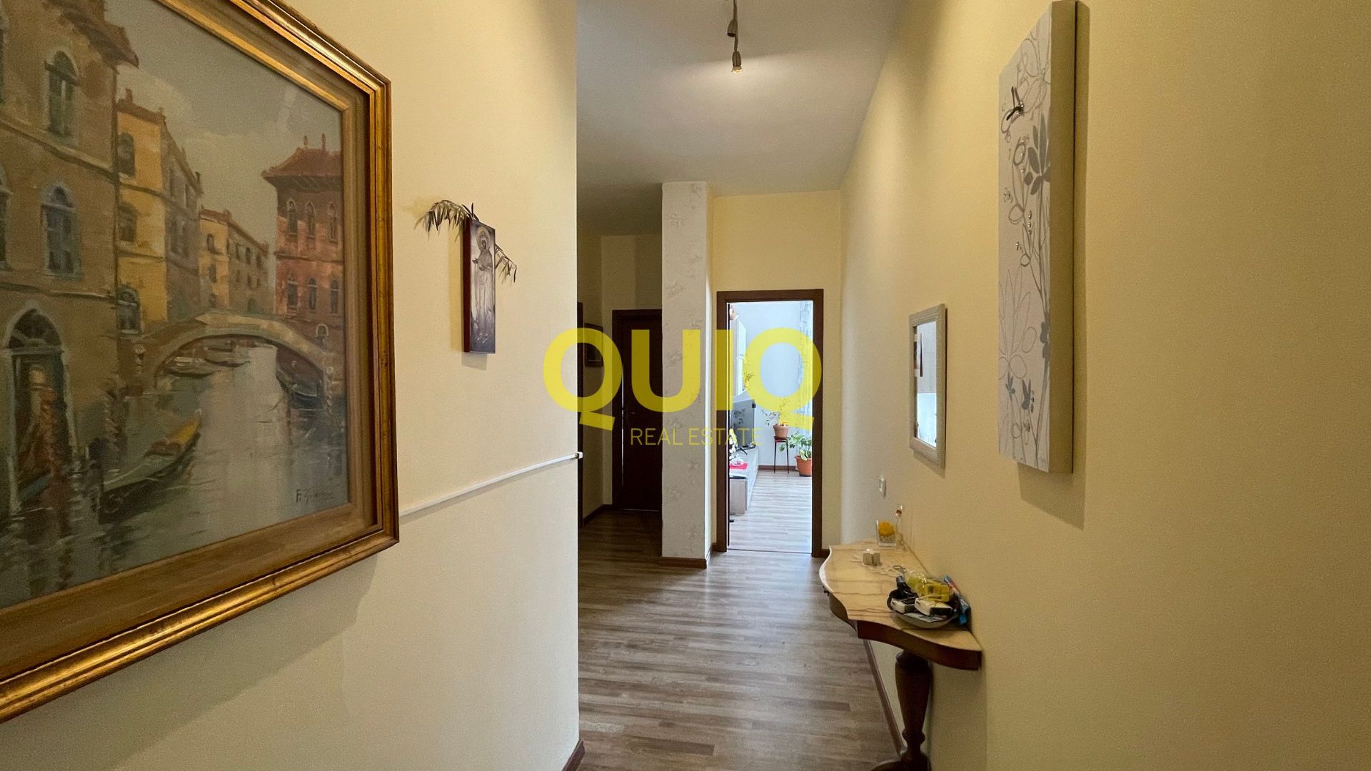 VALMADRERA, BILOCALE CON CUCINA ABITABILE E BALCONE - CENTRO