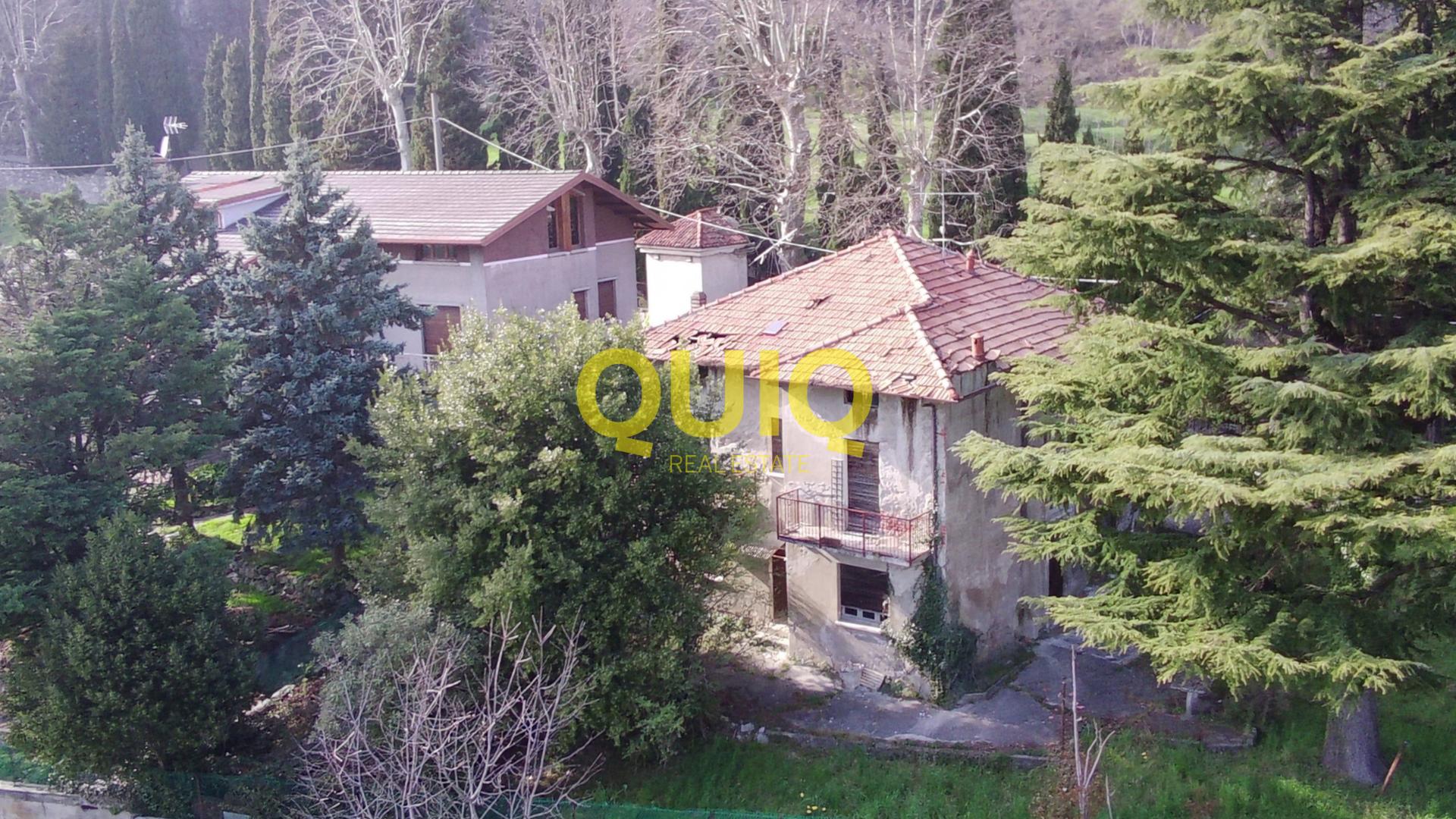 VALMADRERA, CASA INDIPENDENTE IN STATO RUSTICO, LIBERA SU QUATTRO LATI - ZONA SAN MARTINO