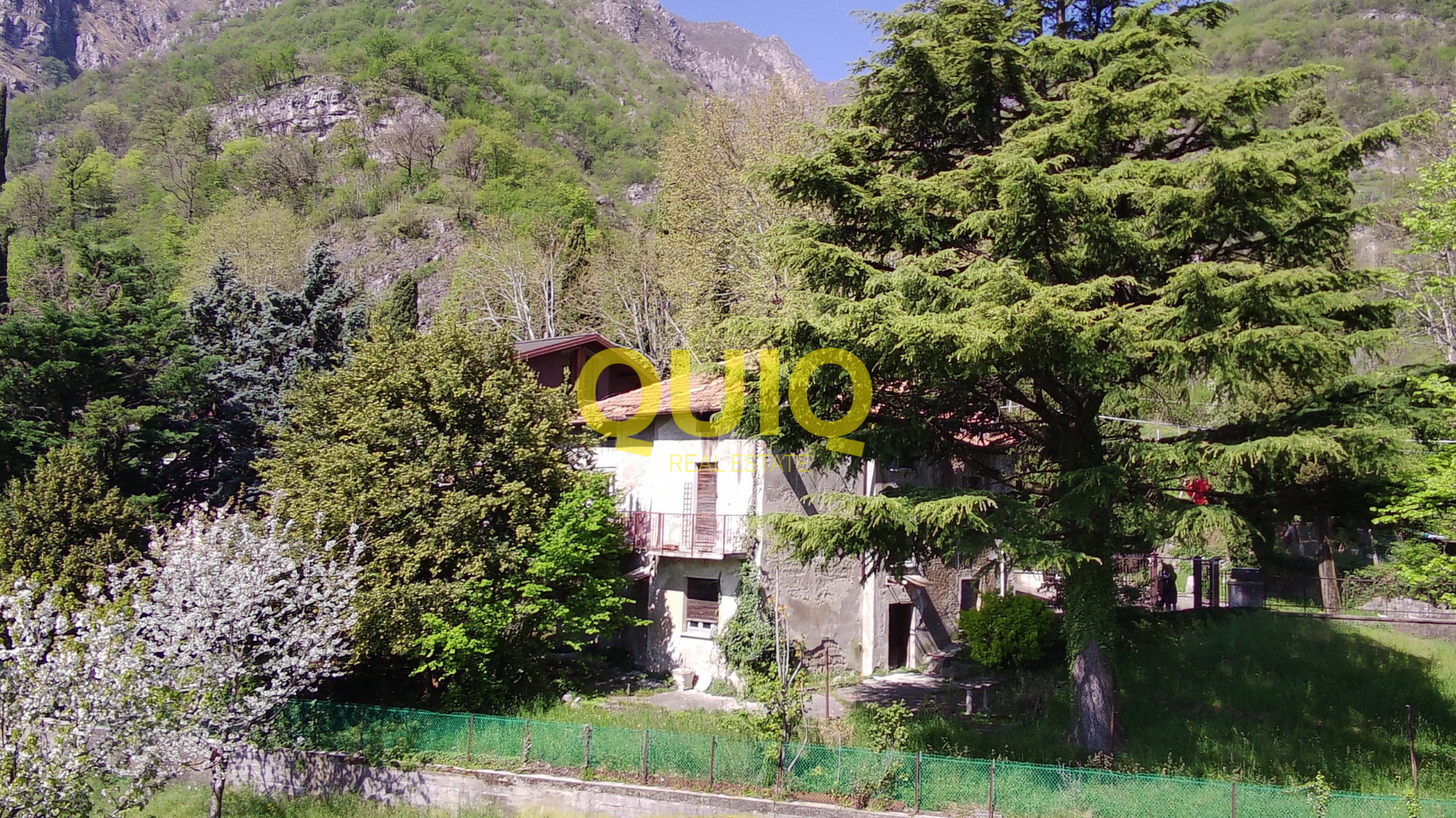 VALMADRERA, CASA INDIPENDENTE IN STATO RUSTICO, LIBERA SU QUATTRO LATI - ZONA SAN MARTINO