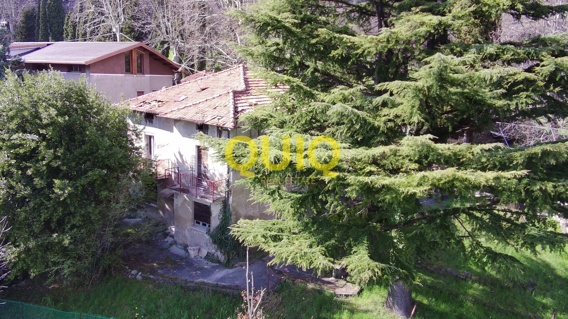 VALMADRERA, CASA INDIPENDENTE IN STATO RUSTICO, LIBERA SU QUATTRO LATI - ZONA SAN MARTINO