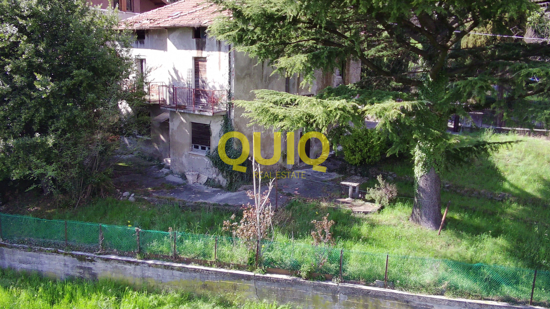VALMADRERA, CASA INDIPENDENTE IN STATO RUSTICO, LIBERA SU QUATTRO LATI - ZONA SAN MARTINO