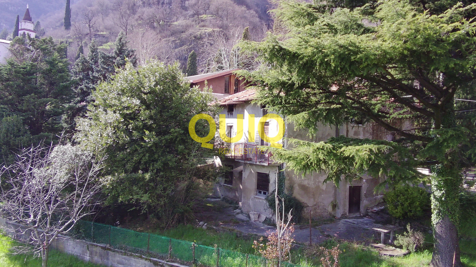 VALMADRERA, CASA INDIPENDENTE IN STATO RUSTICO, LIBERA SU QUATTRO LATI - ZONA SAN MARTINO