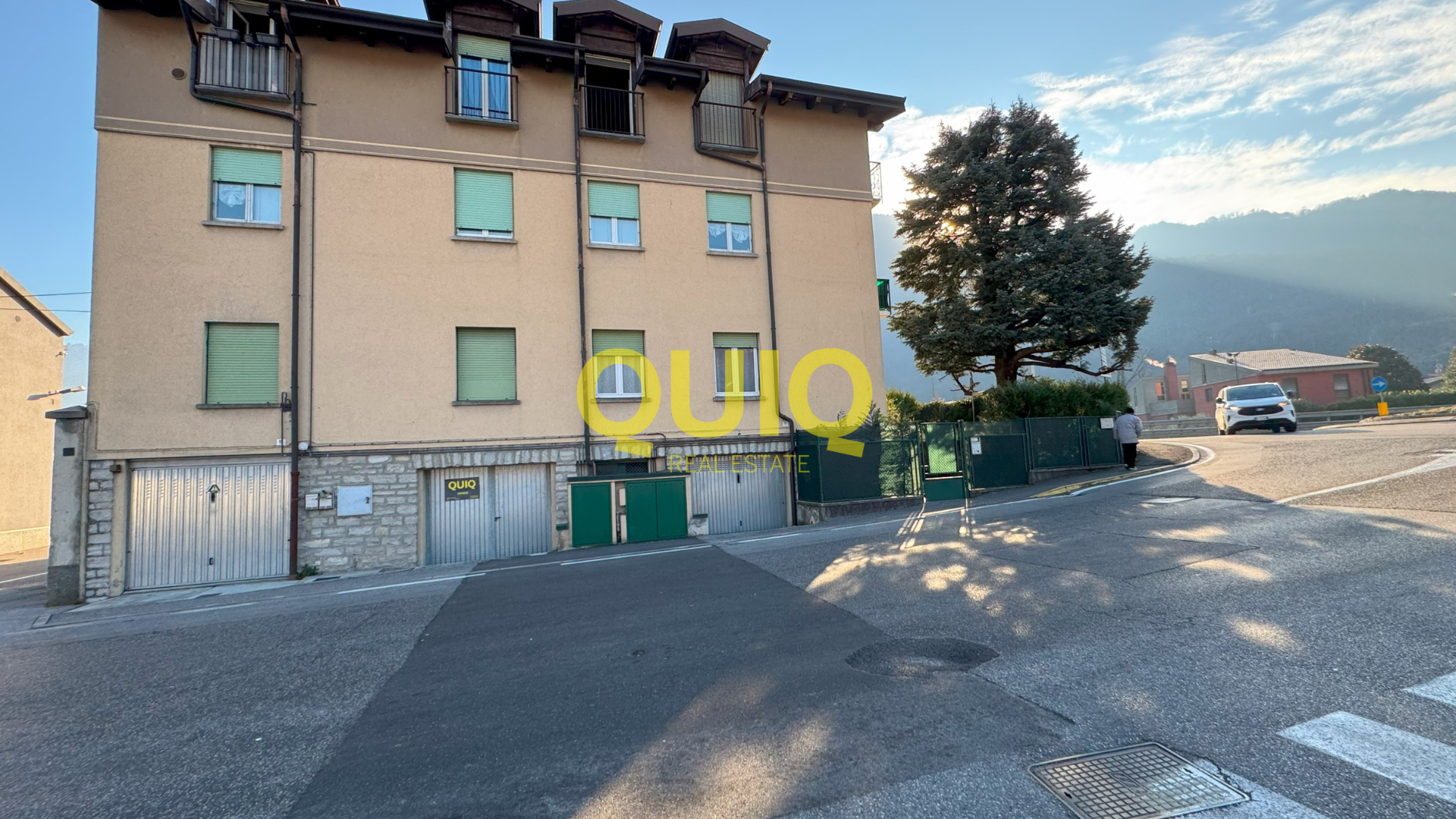 MALGRATE, MAGAZZINO CON WC MQ 94