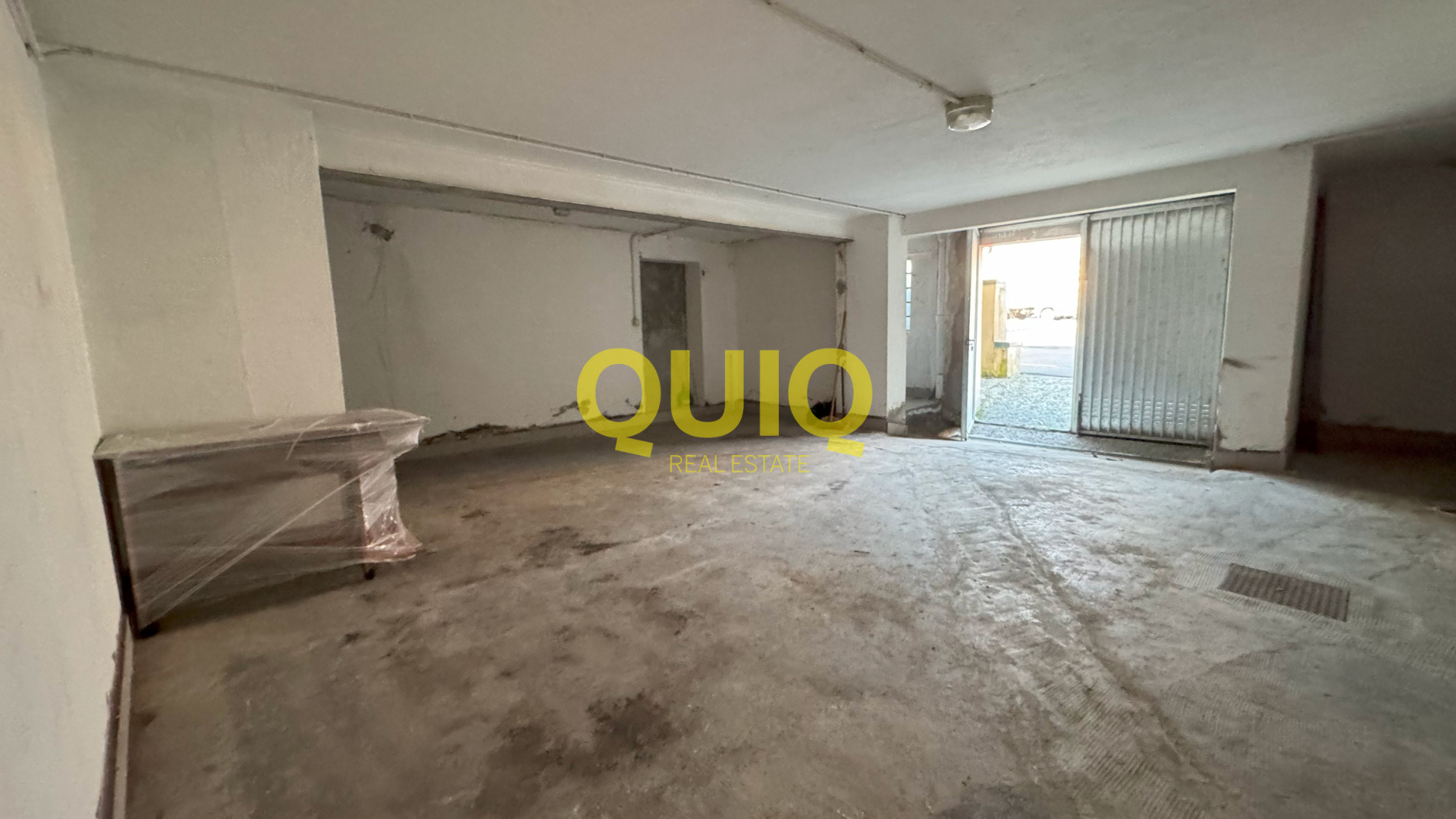 MALGRATE, MAGAZZINO CON WC MQ 94