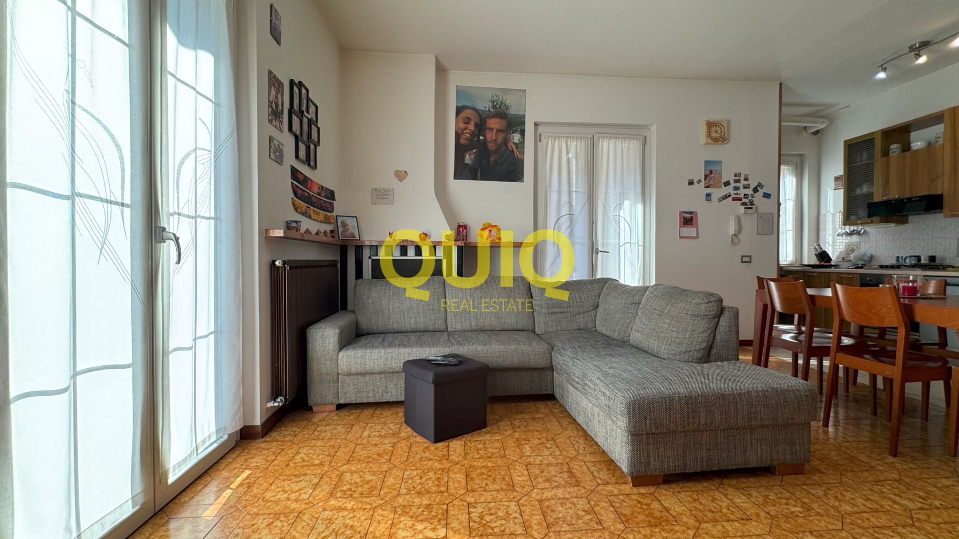 BOSISIO PARINI, TRILOCALE CON AMPIO POSTO AUTO COPERTO E CANTINA