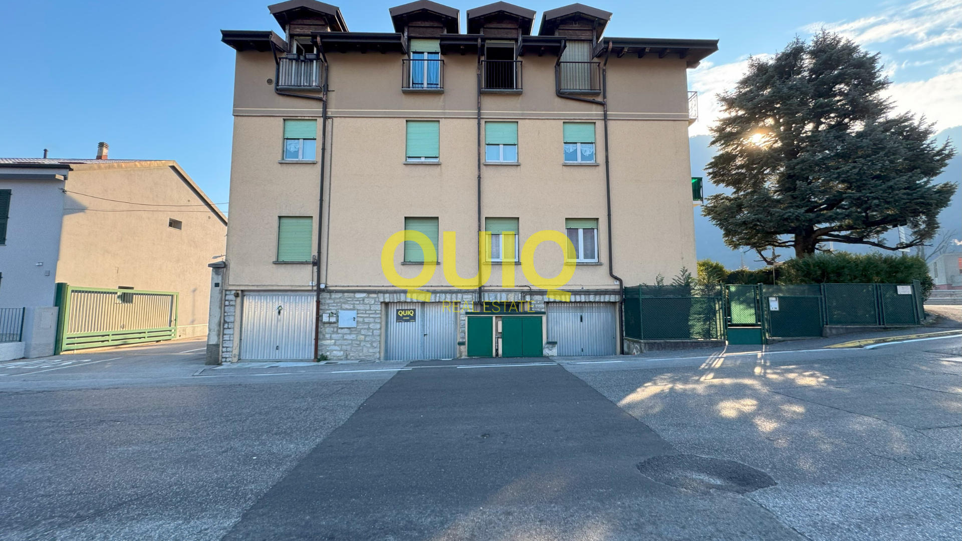 MALGRATE, MAGAZZINO CON WC MQ 94