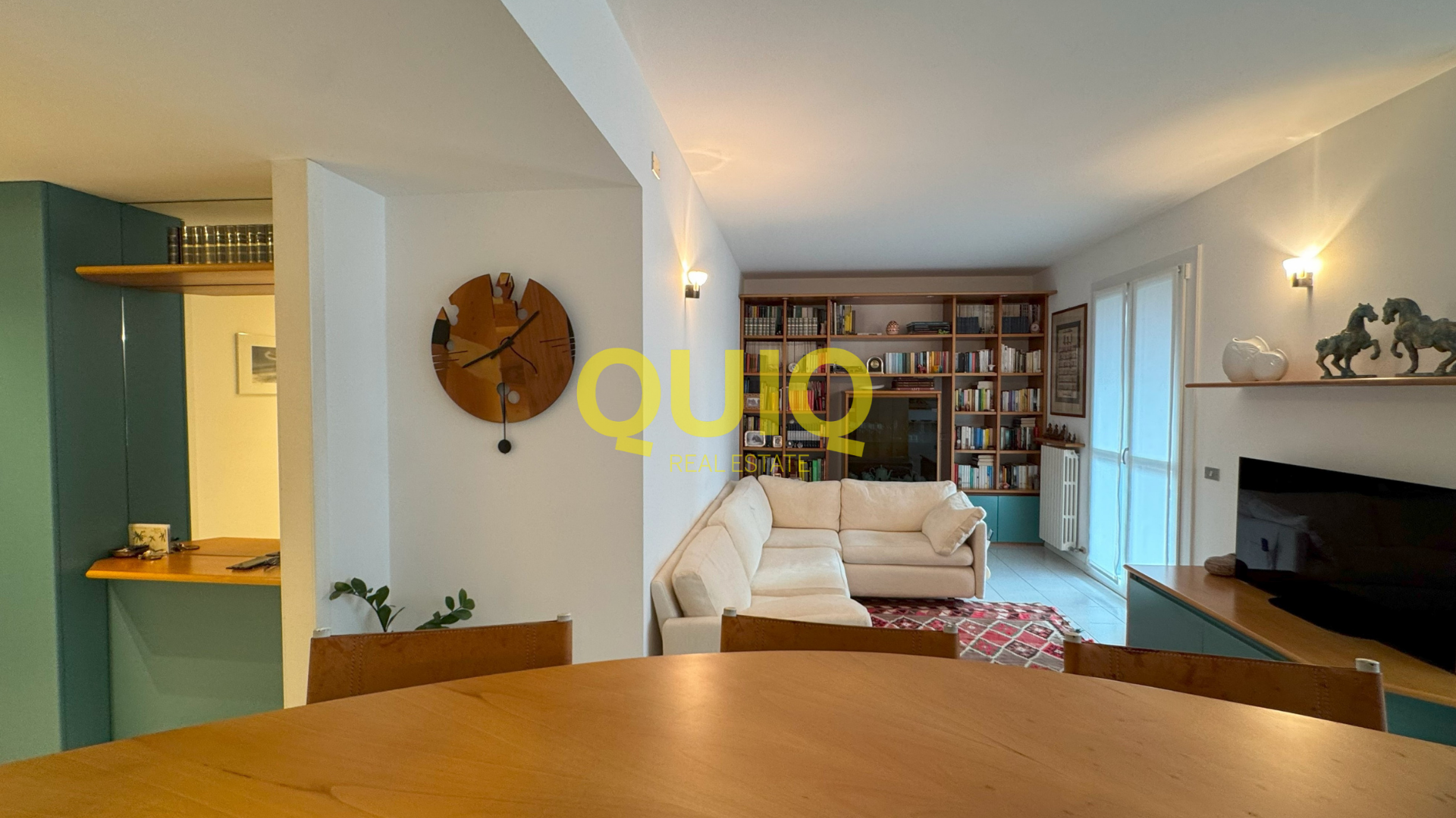 VALMADRERA, TRILOCALE 100 MQ, CON  2 SERVIZI, LAVANDERIA, TERRAZZI E BOX  DOPPIO - ZONA SAN DIONIGI