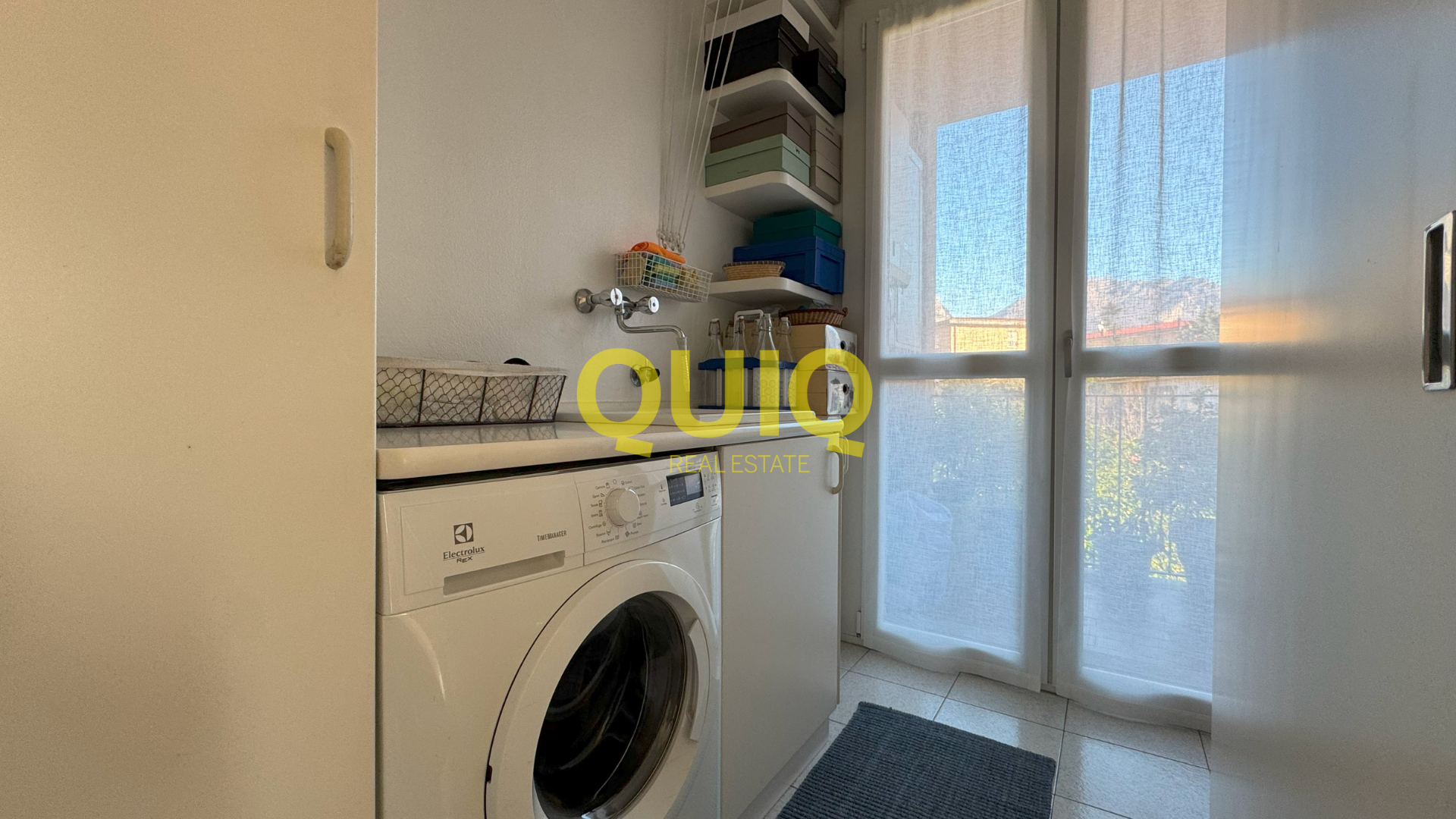 VALMADRERA, TRILOCALE 100 MQ, CON  2 SERVIZI, LAVANDERIA, TERRAZZI E BOX  DOPPIO - ZONA SAN DIONIGI