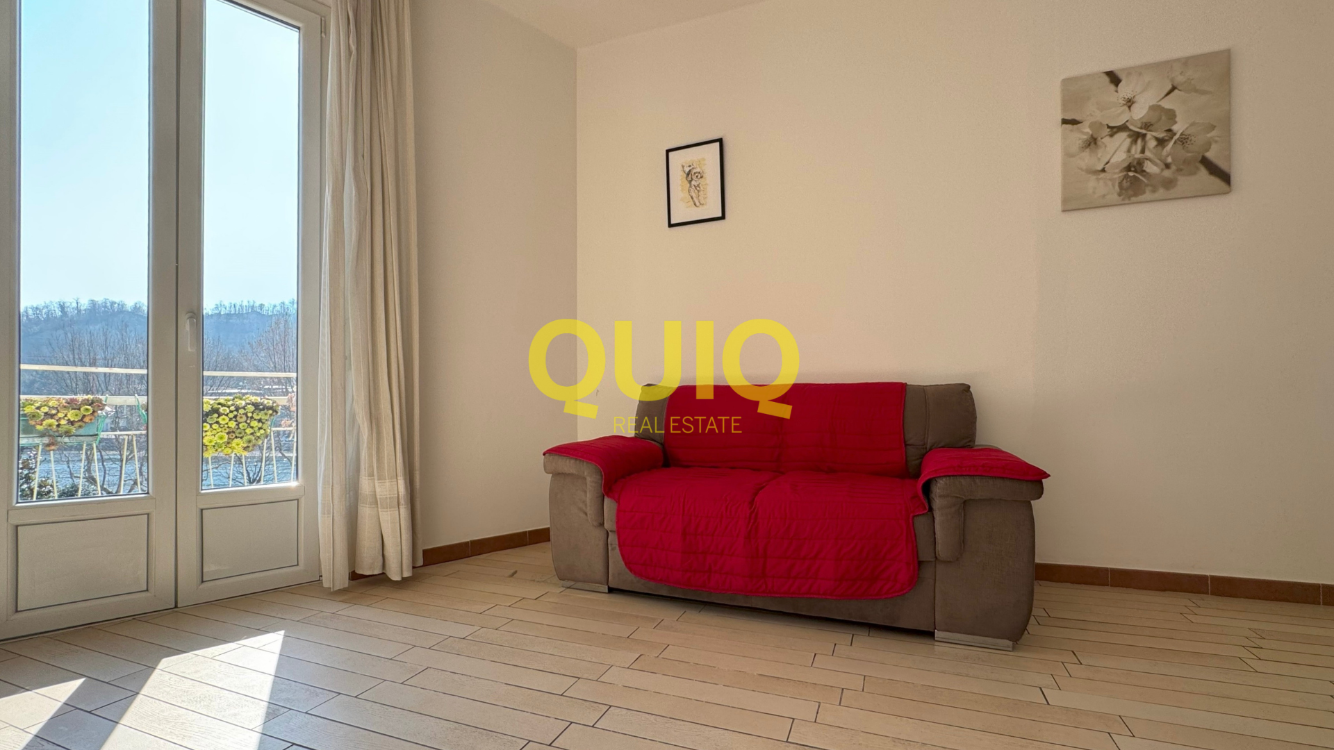 LECCO, TRILOCALE CON BALCONE, DOPPI SERVIZI, VISTA LAGO, SOLAIO E CANTINA