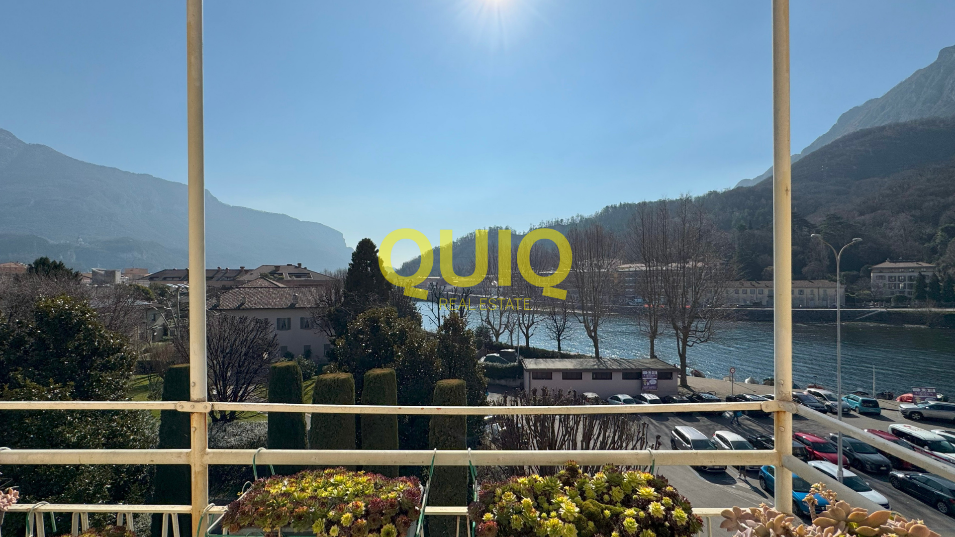 LECCO, TRILOCALE CON BALCONE, DOPPI SERVIZI, VISTA LAGO, SOLAIO E CANTINA