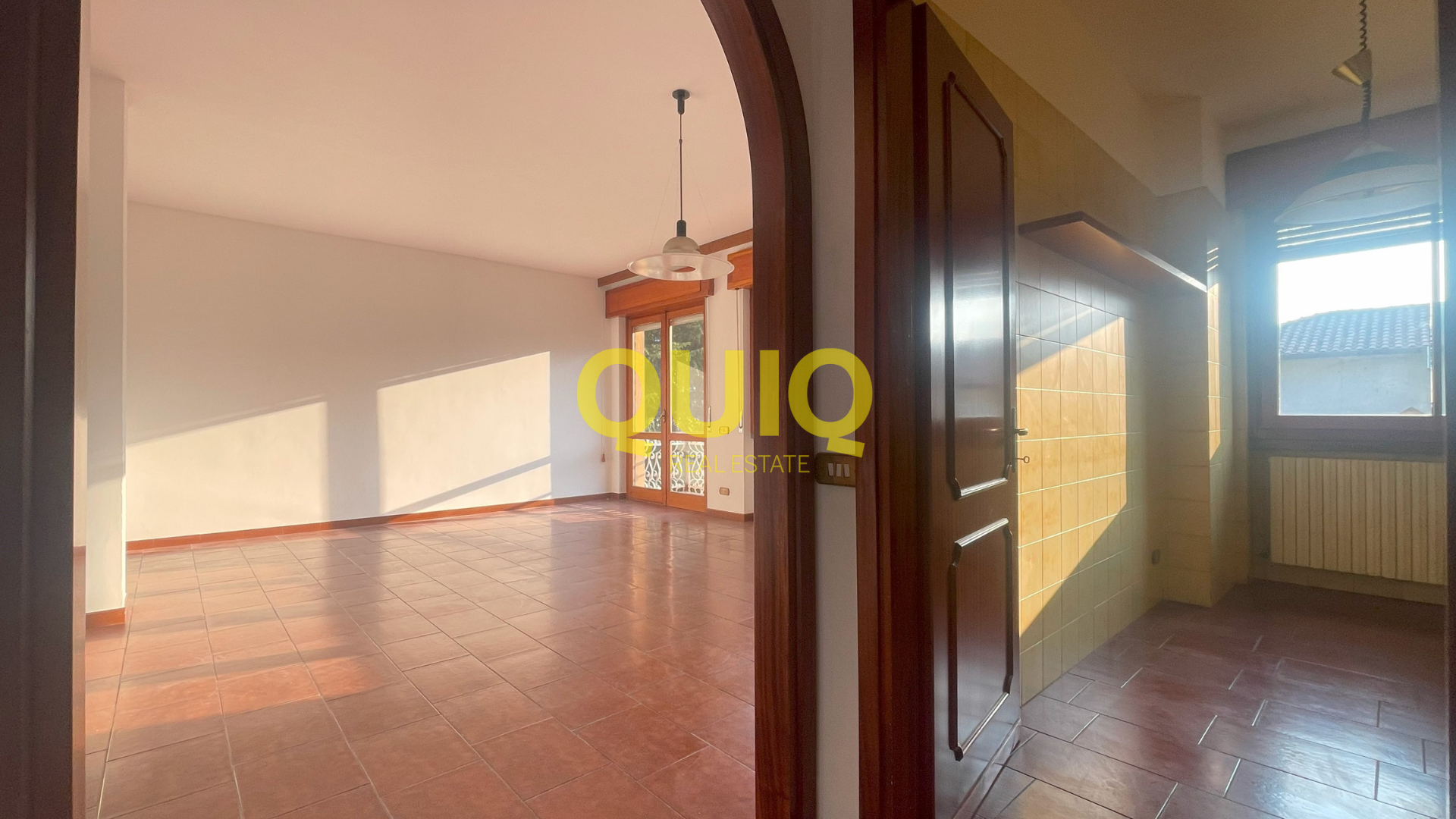 VALMADRERA, QUADRILOCALE CON AMPIO TERRAZZO, BOX DOPPIO E CANTINA
