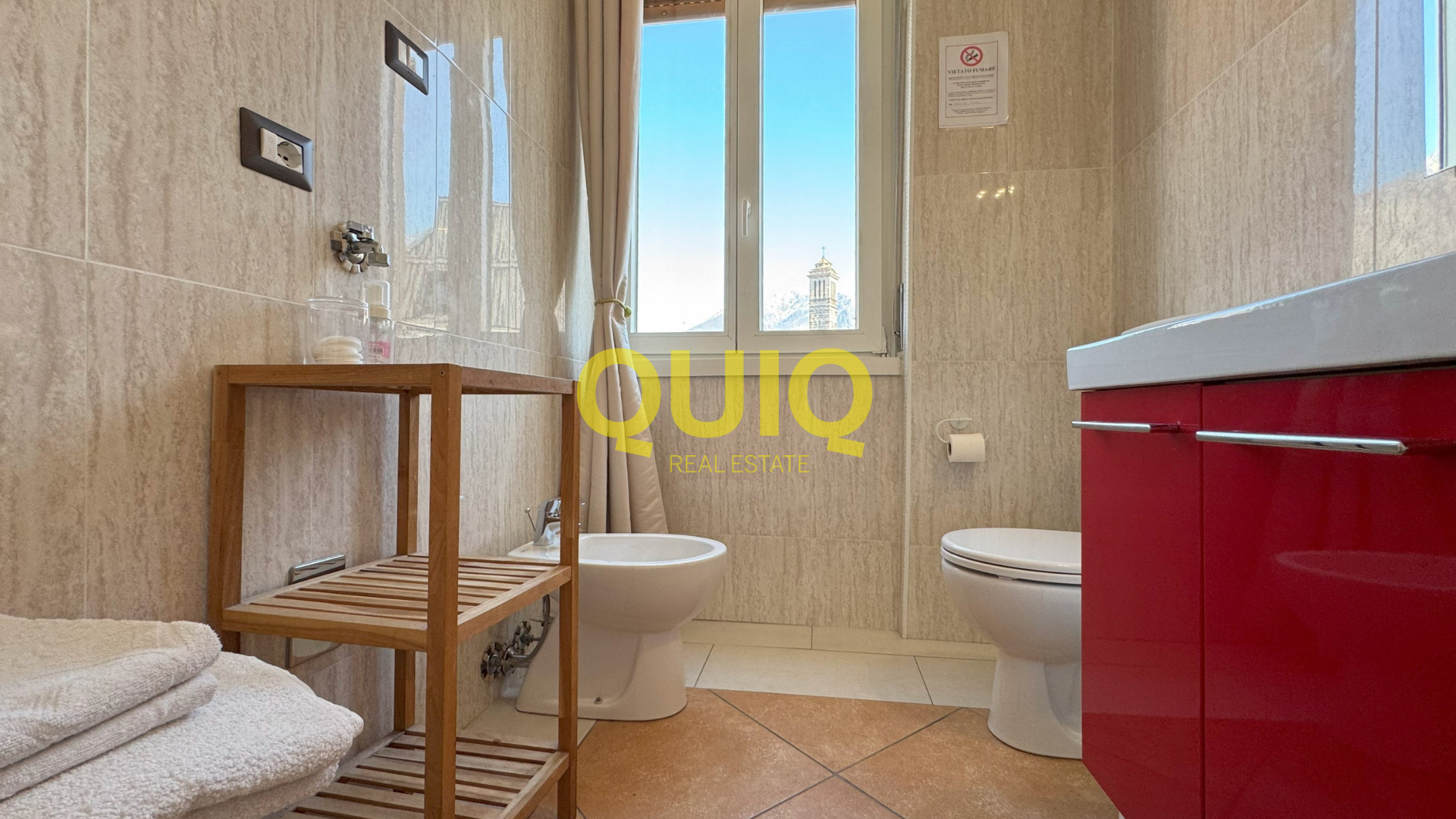 LECCO, TRILOCALE CON BALCONE, DOPPI SERVIZI, VISTA LAGO, SOLAIO E CANTINA