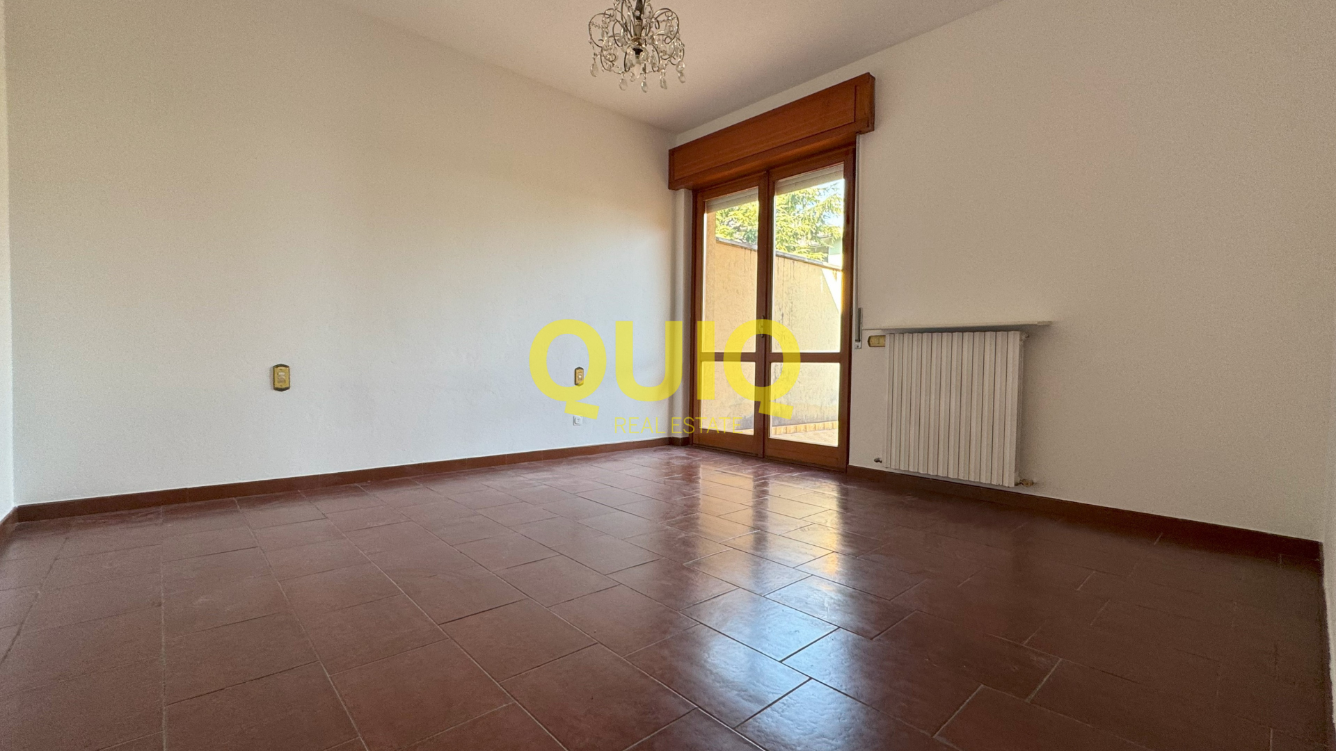 VALMADRERA, QUADRILOCALE CON AMPIO TERRAZZO, BOX DOPPIO E CANTINA