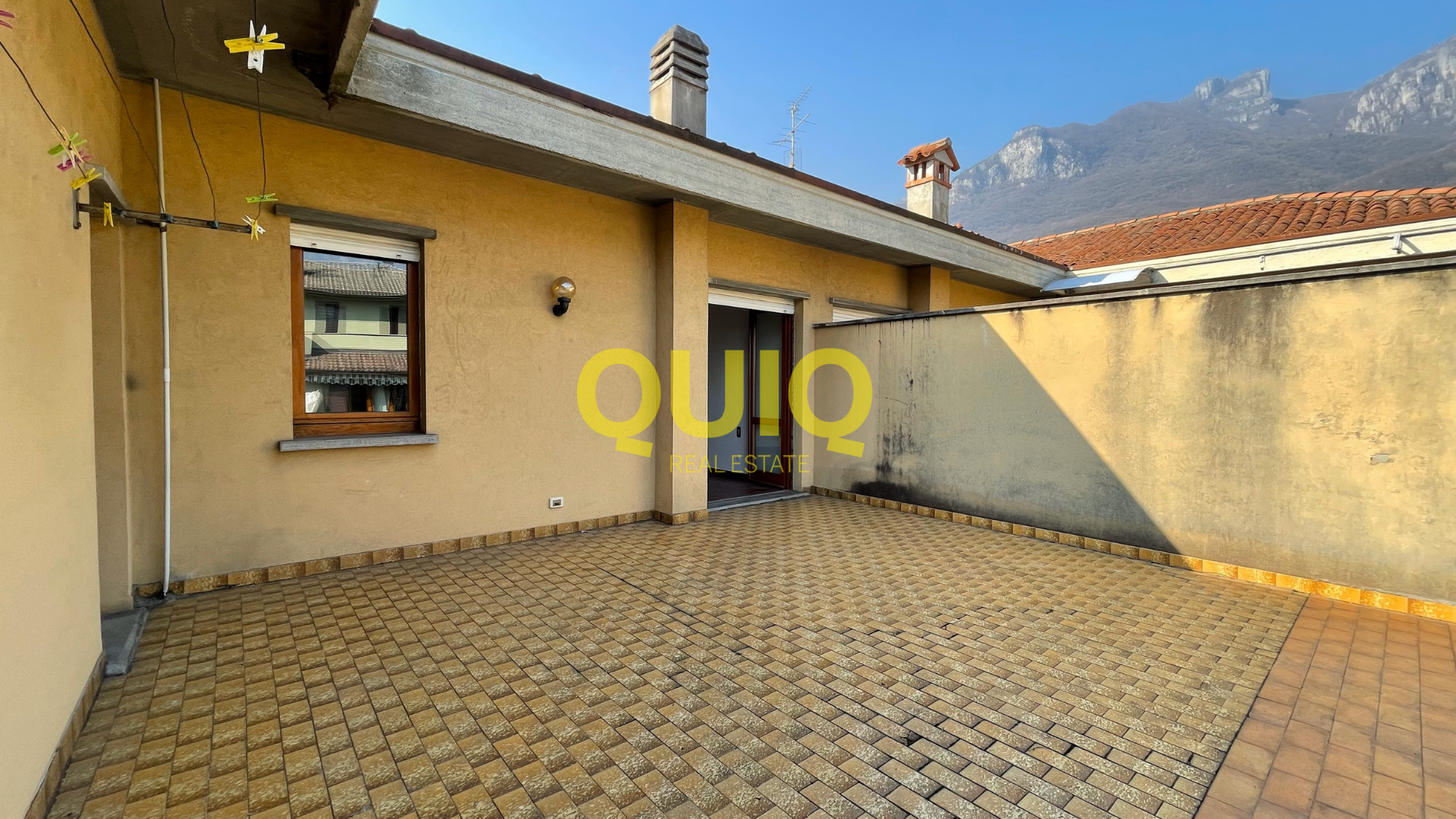 VALMADRERA, QUADRILOCALE CON AMPIO TERRAZZO, BOX DOPPIO E CANTINA