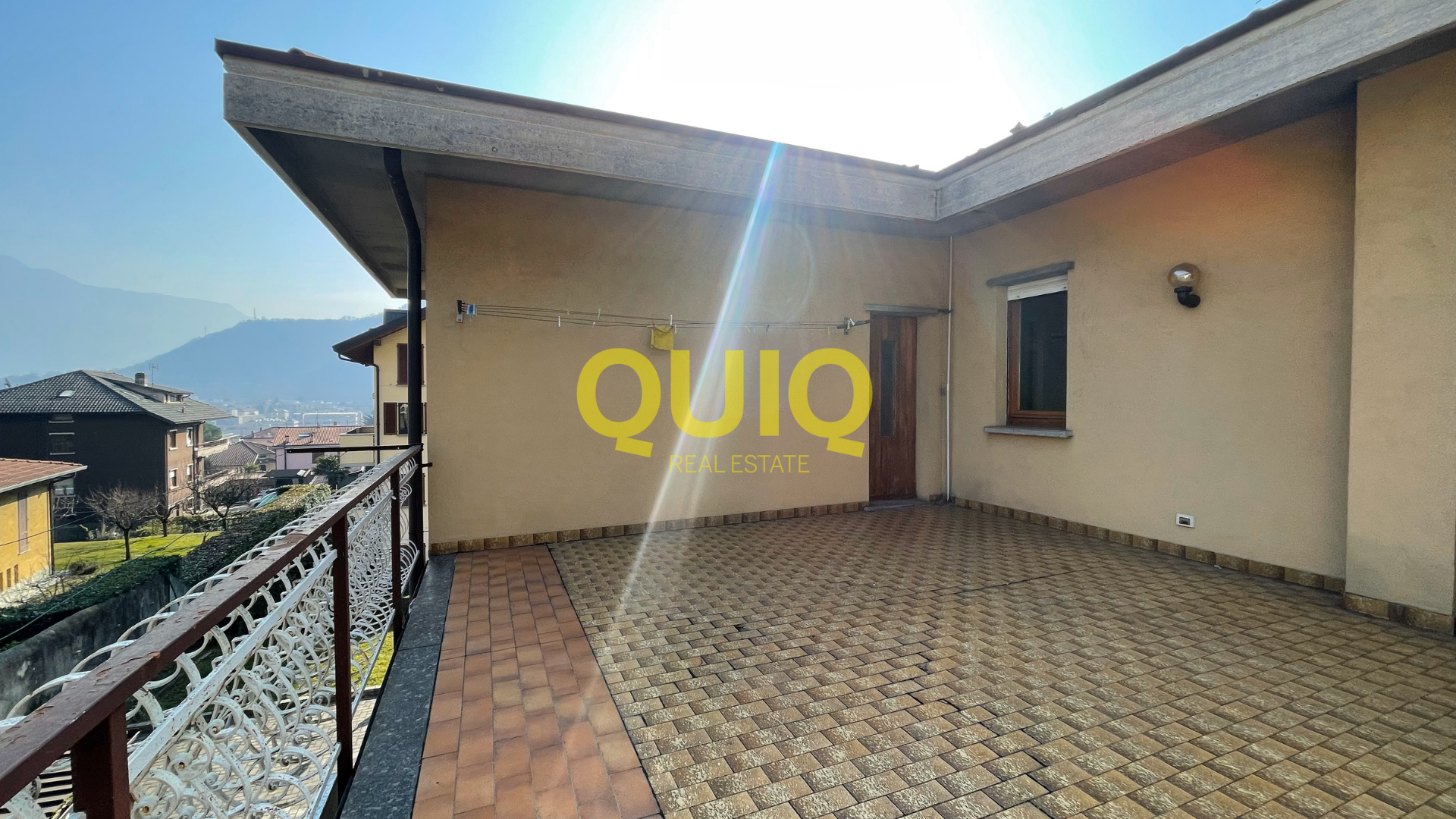 VALMADRERA, QUADRILOCALE CON AMPIO TERRAZZO, BOX DOPPIO E CANTINA