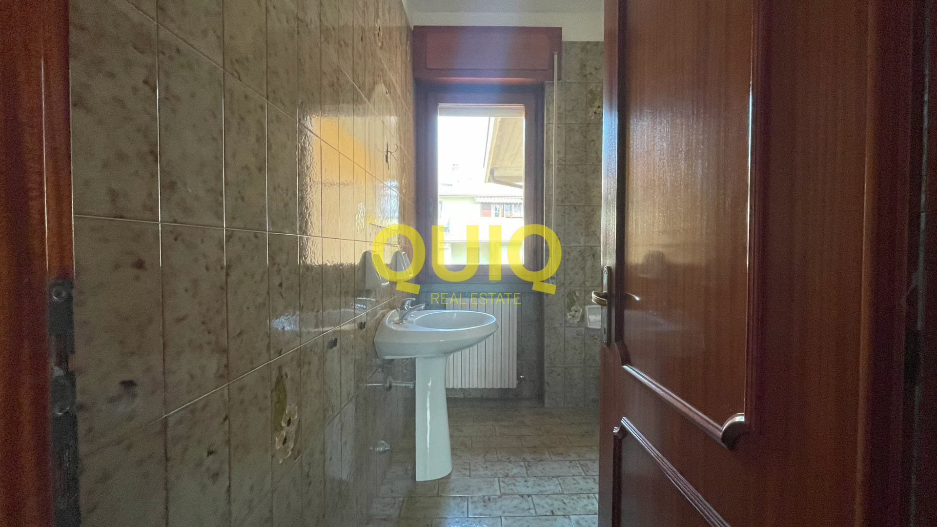 VALMADRERA, QUADRILOCALE CON AMPIO TERRAZZO, BOX DOPPIO E CANTINA