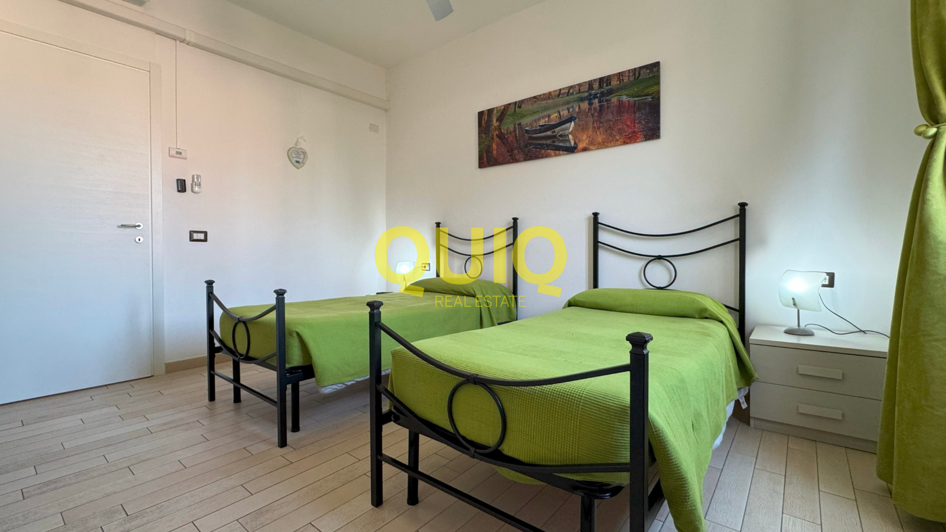 LECCO, TRILOCALE CON BALCONE, DOPPI SERVIZI, VISTA LAGO, SOLAIO E CANTINA