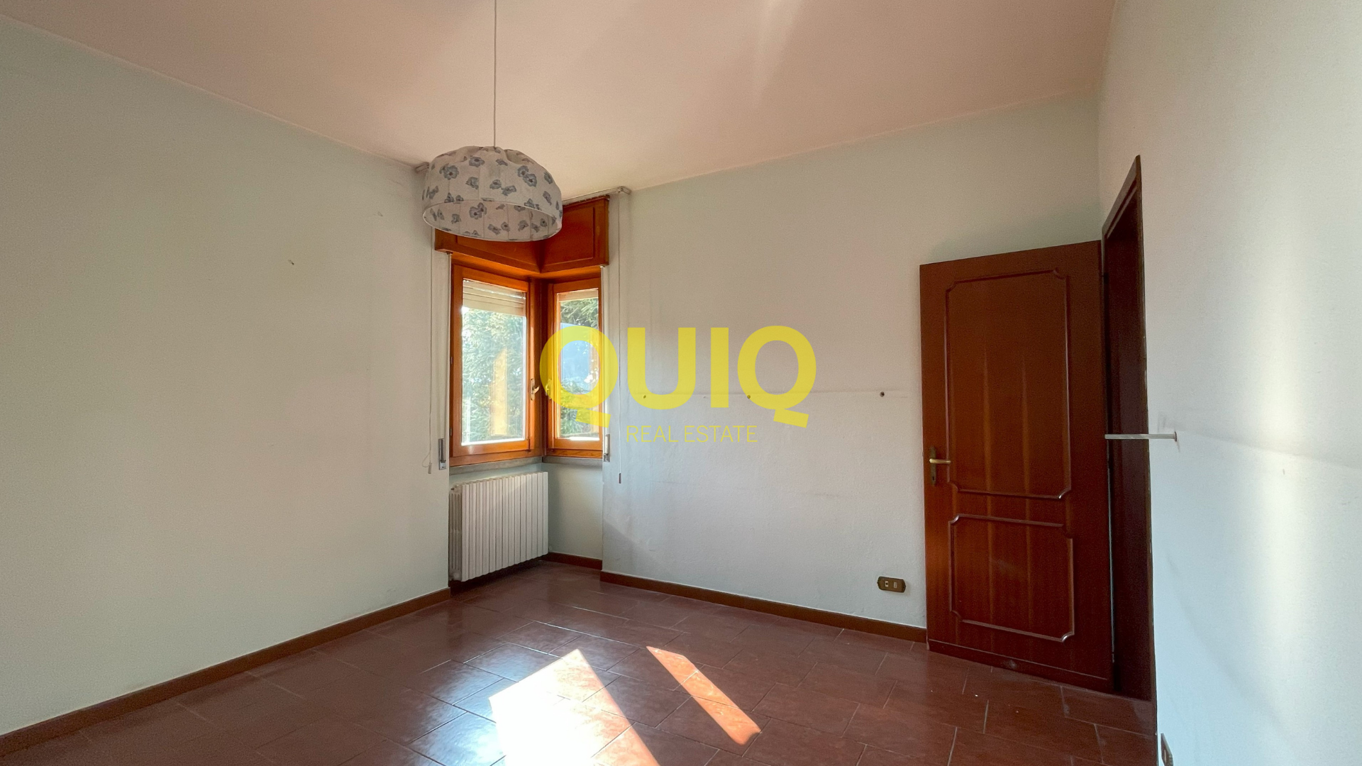 VALMADRERA, QUADRILOCALE CON AMPIO TERRAZZO, BOX DOPPIO E CANTINA