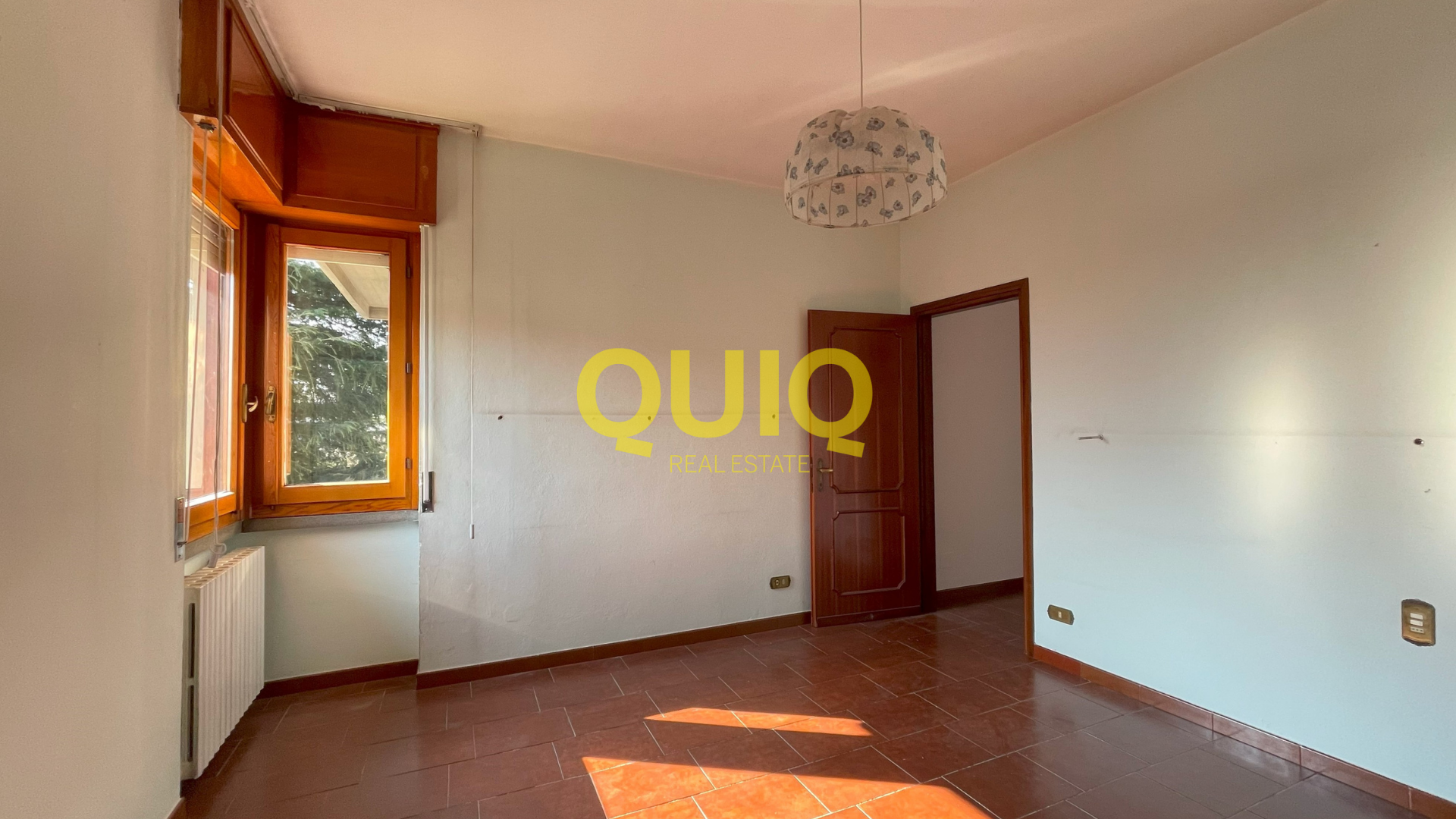 VALMADRERA, QUADRILOCALE CON AMPIO TERRAZZO, BOX DOPPIO E CANTINA