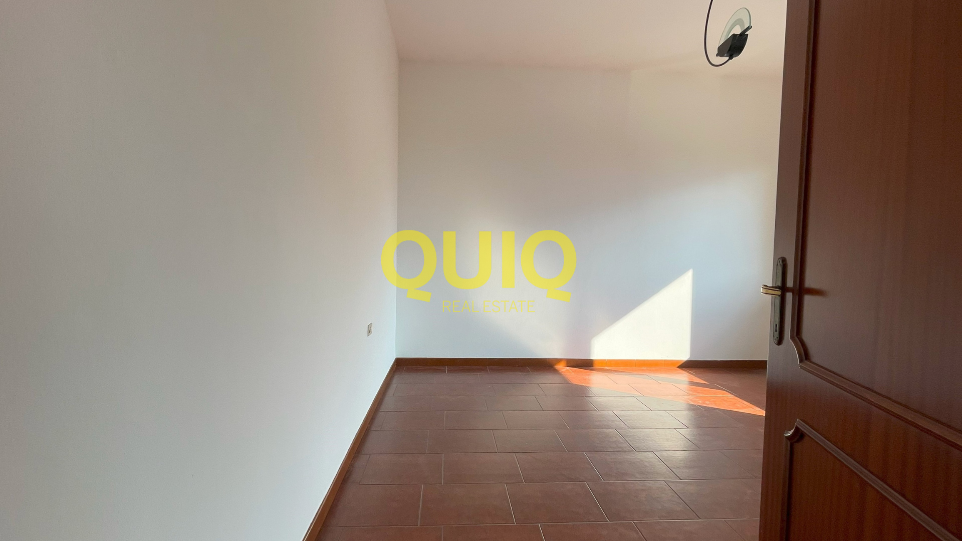 VALMADRERA, QUADRILOCALE CON AMPIO TERRAZZO, BOX DOPPIO E CANTINA
