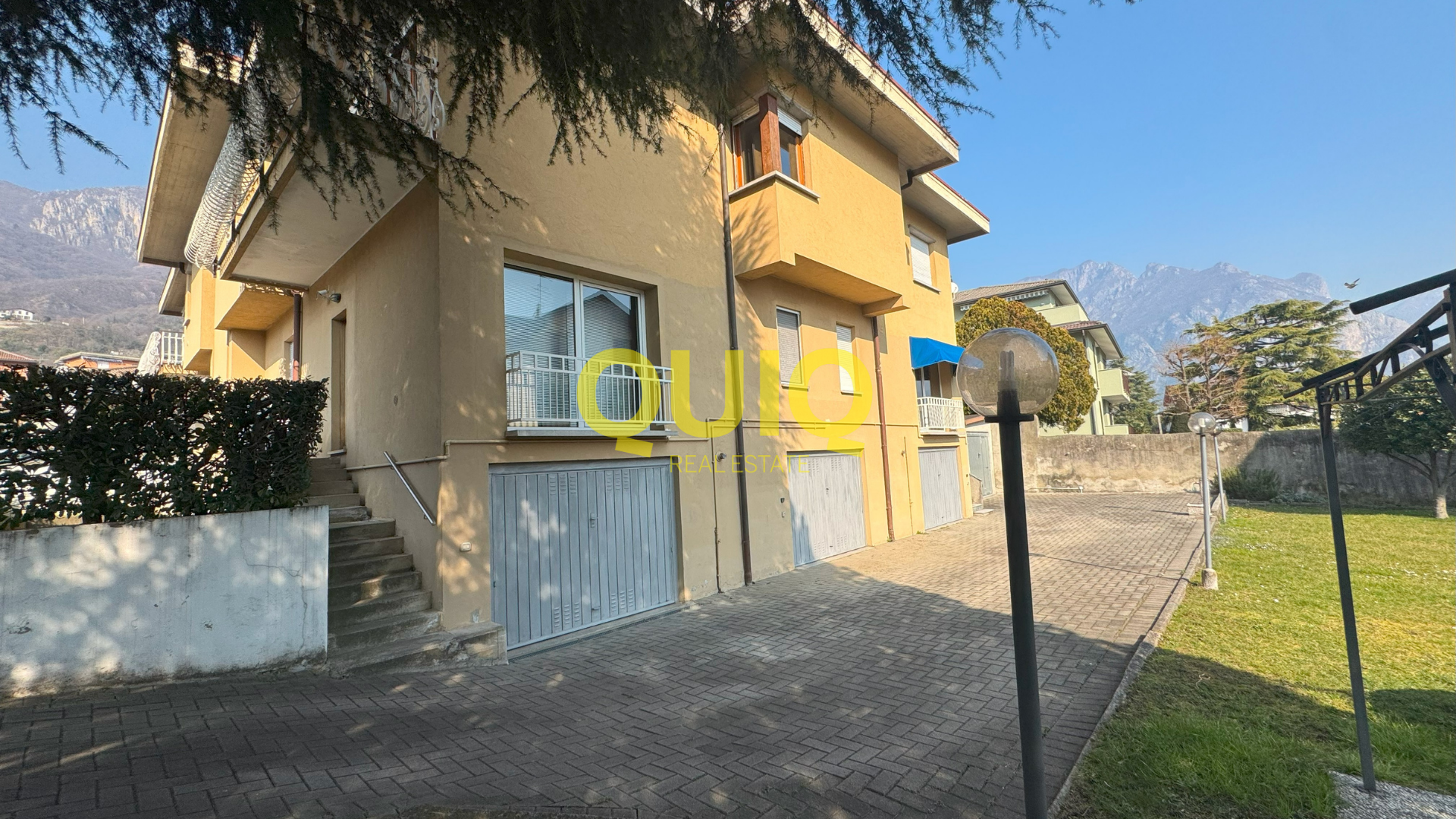 VALMADRERA, QUADRILOCALE CON AMPIO TERRAZZO, BOX DOPPIO E CANTINA