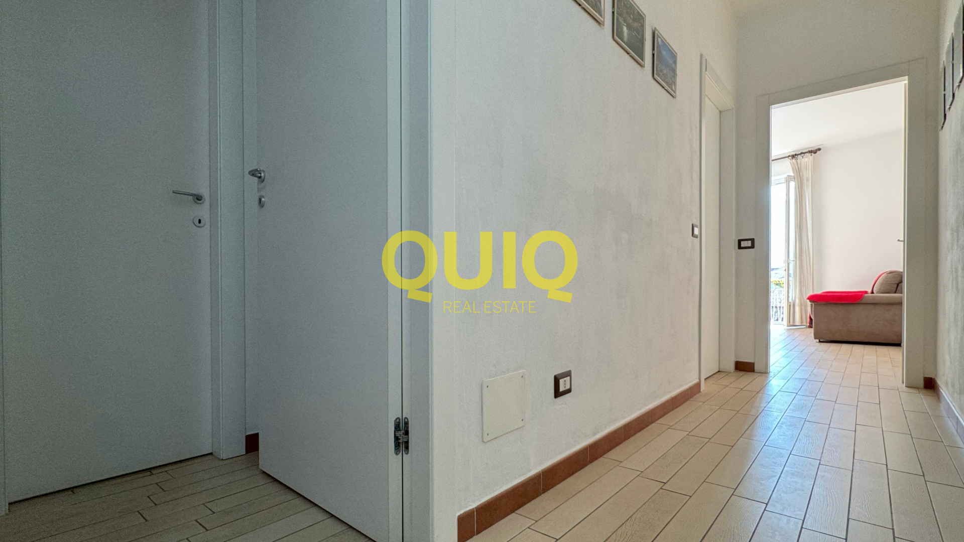 LECCO, TRILOCALE CON BALCONE, DOPPI SERVIZI, VISTA LAGO, SOLAIO E CANTINA