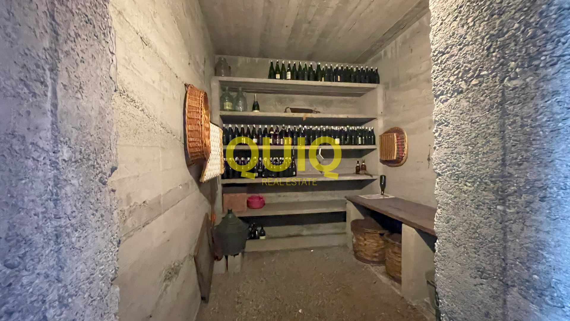 VALMADRERA, QUADRILOCALE CON AMPIO TERRAZZO, BOX DOPPIO E CANTINA