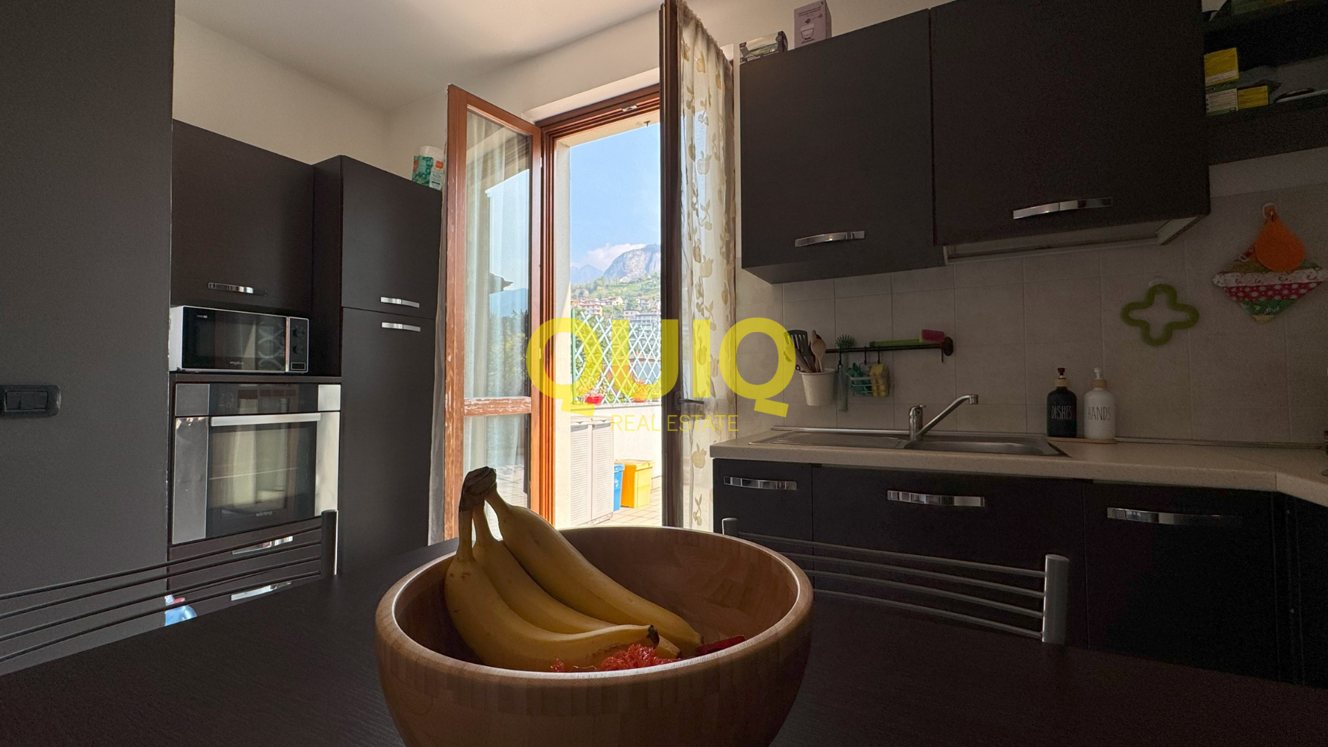 CALOLZIOCORTE, BILOCALE MODERNO CON AMPIO TERRAZZO ABITABILE
