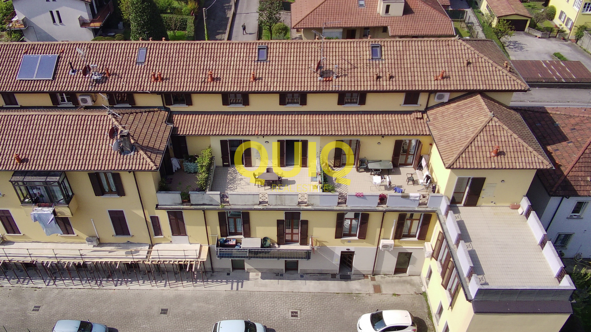 CALOLZIOCORTE, BILOCALE MODERNO CON AMPIO TERRAZZO ABITABILE