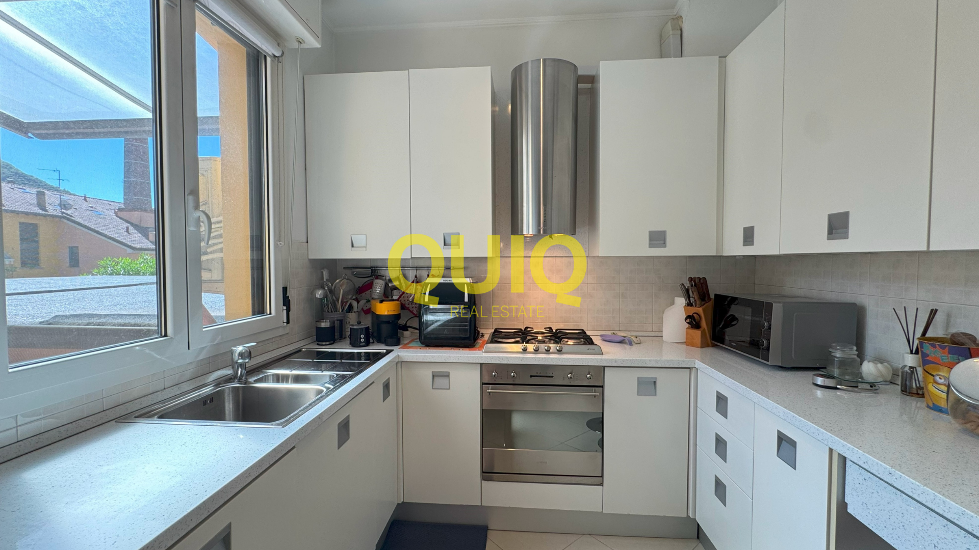 VALMADRERA, TRILOCALE CON TERRAZZO, DOPPI SERVIZI E BOX DOPPIO