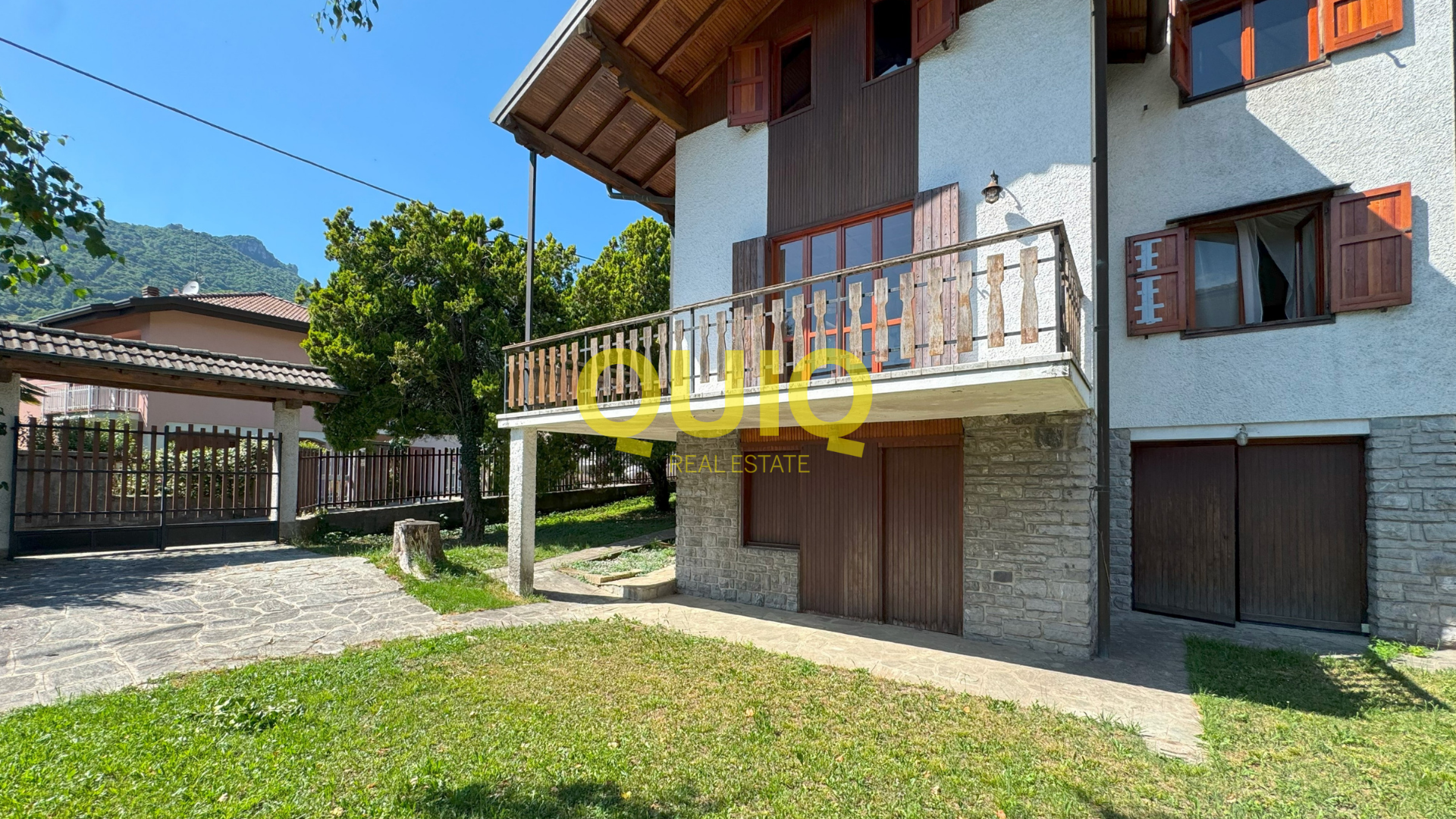BALLABIO, VILLA SINGOLA LIBERA SU QUATTRO LATI CON GIARDINO