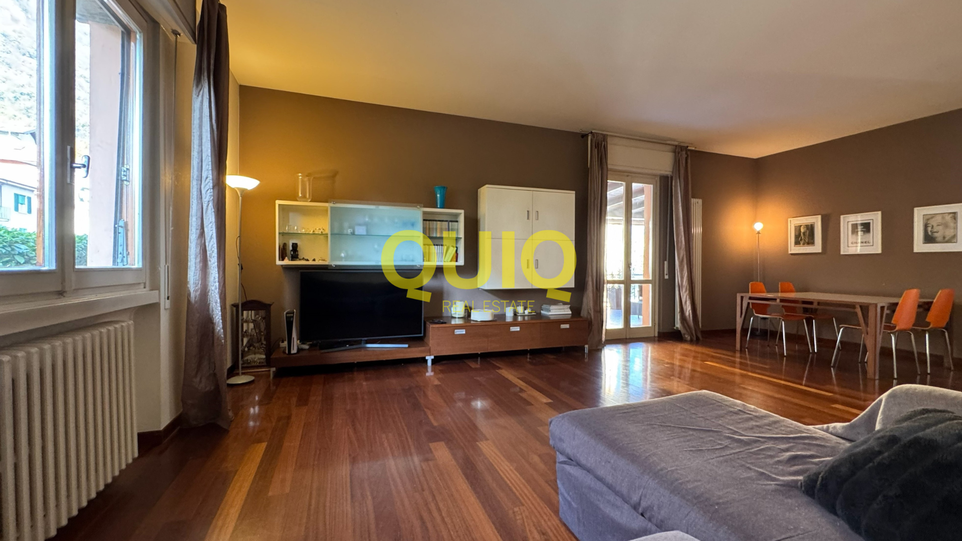 Valmadrera, trilocale con due terrazzi, doppi servizi e posto auto coperto – zero spese condominiali