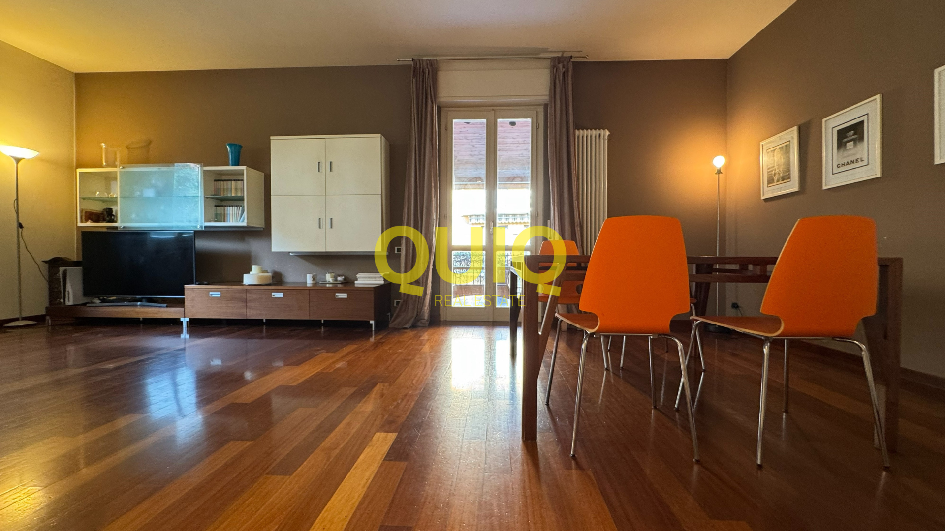 Valmadrera, trilocale con due terrazzi, doppi servizi e posto auto coperto – zero spese condominiali