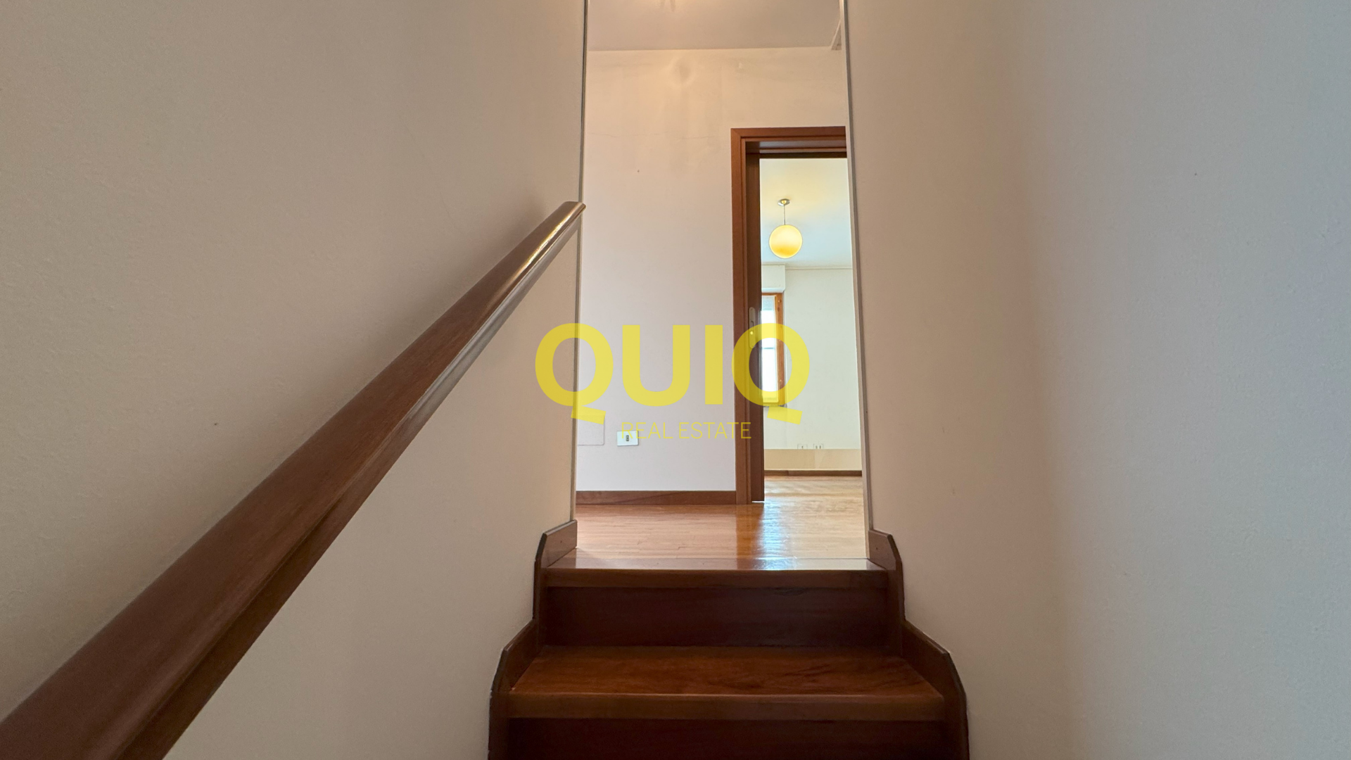 Valmadrera, bifamiliare con giardino, box 55 mq e cantina