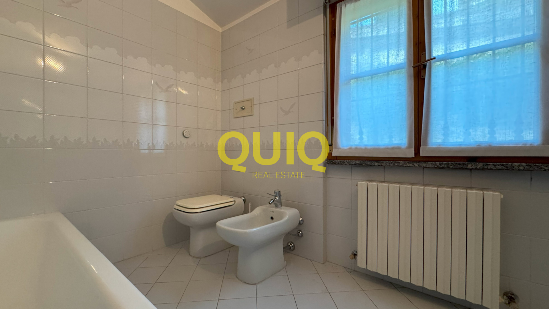 Valmadrera, bifamiliare con giardino, box 55 mq e cantina