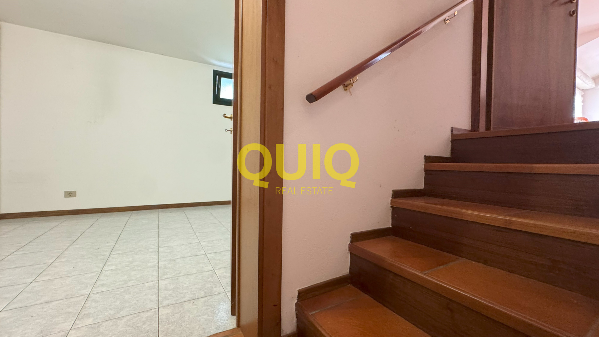 Valmadrera, bifamiliare con giardino, box 55 mq e cantina