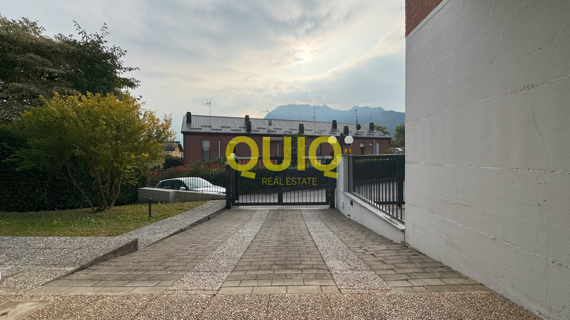 Valmadrera, bifamiliare con giardino, box 55 mq e cantina