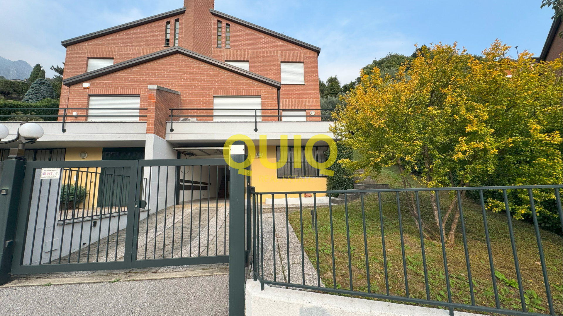 Valmadrera, bifamiliare con giardino, box 55 mq e cantina