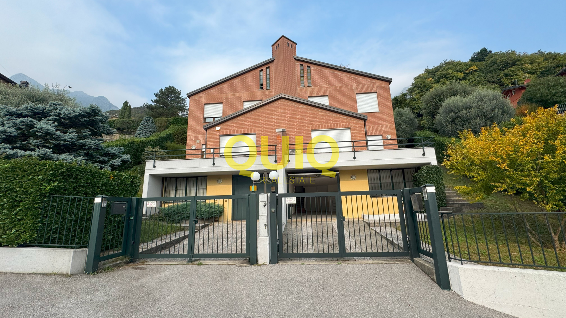 Valmadrera, bifamiliare con giardino, box 55 mq e cantina