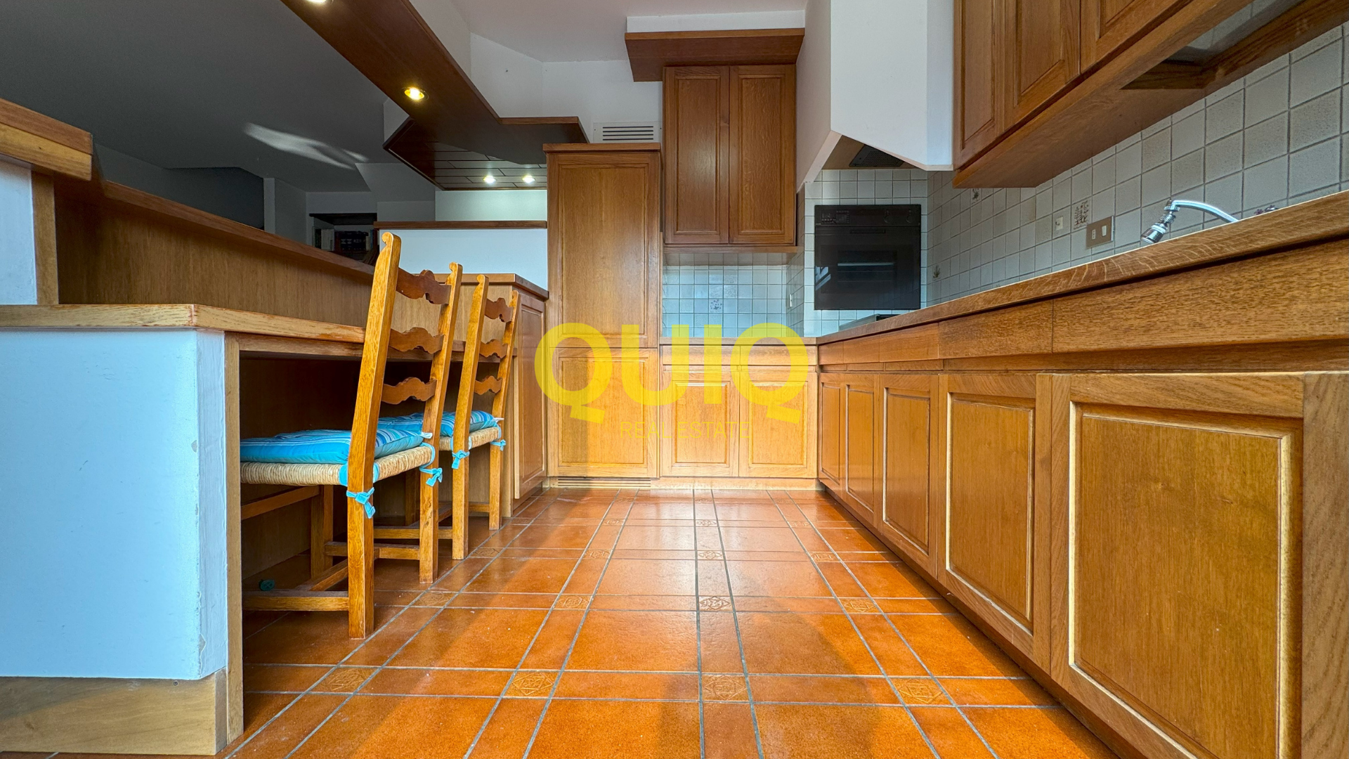 Valmadrera, bifamiliare con giardino, box 55 mq e cantina